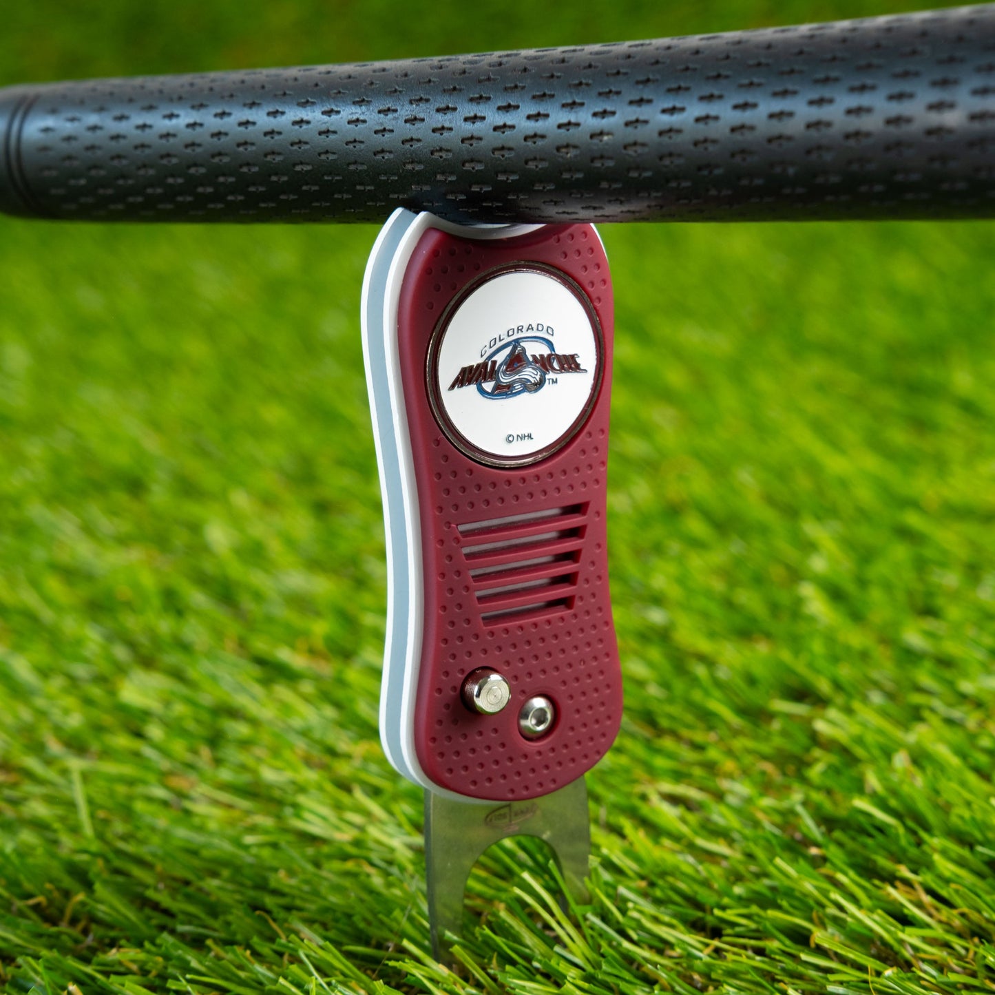 Colorado Avalanche Switchblade Divot Tool - Image 4 - Club Rehab