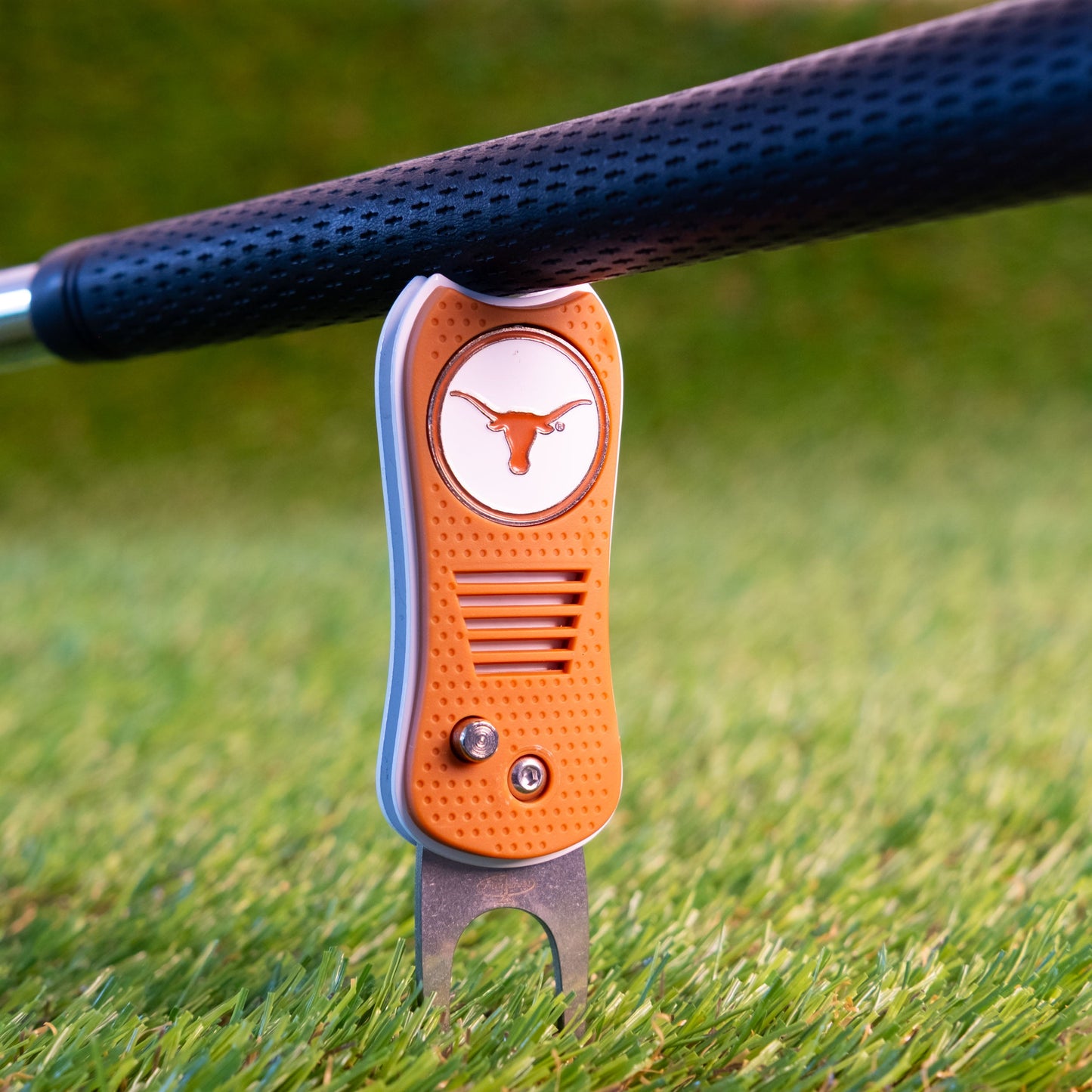 Texas Longhorns Switchblade Divot Tool - Image 4 - Club Rehab