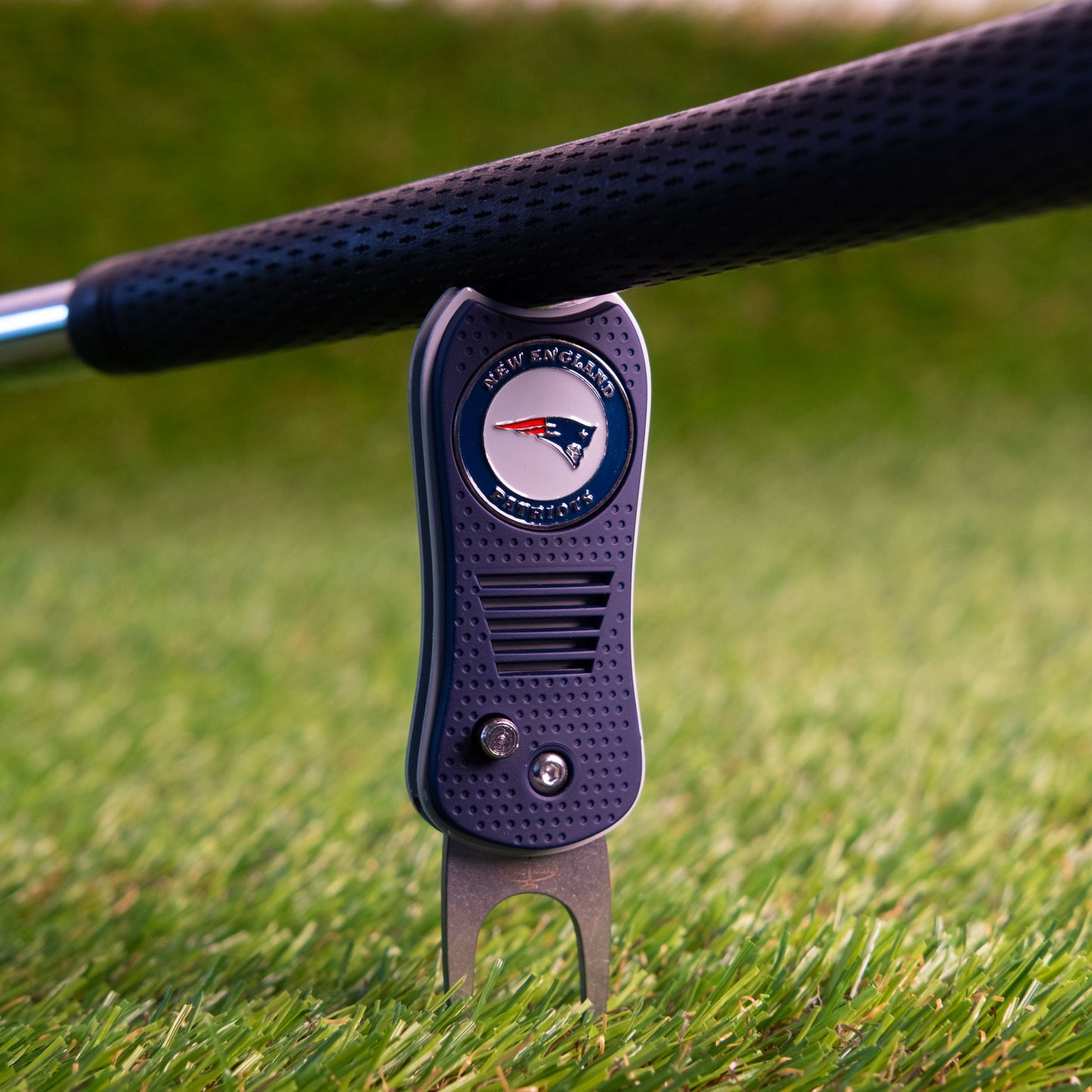 New England Patriots Switchblade Divot Tool - Image 4 - Club Rehab