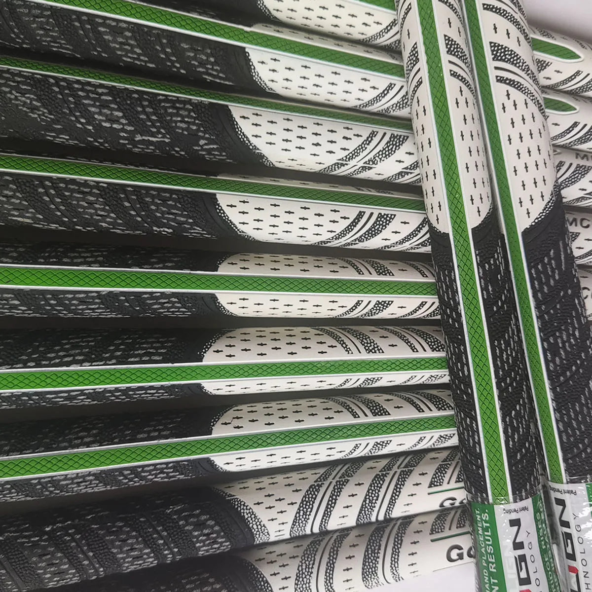 13pcs CRG Align Golf Club Grips – The Grip That Gets You in Line