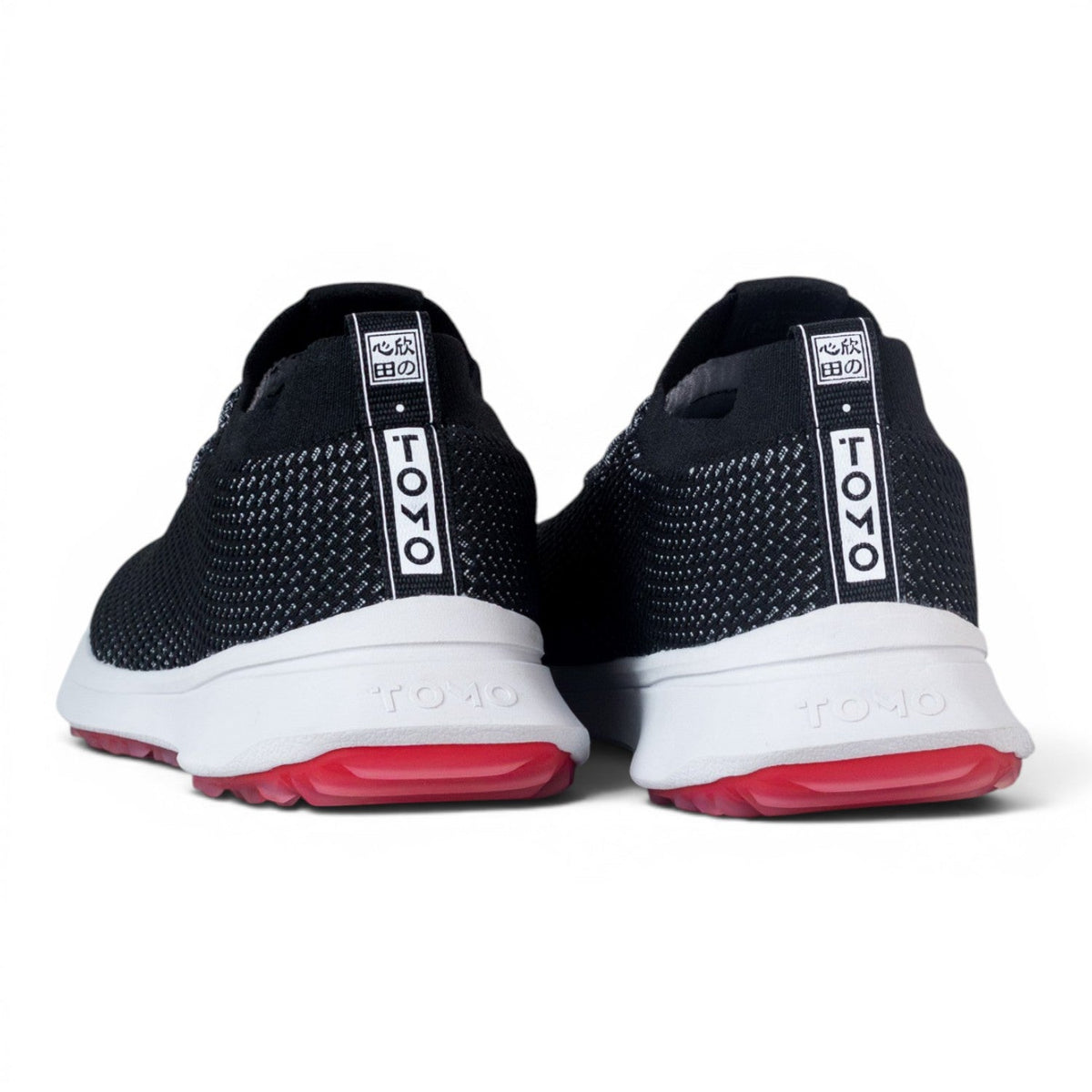 Tomo Alpha men's golf shoes in Carbon Black, rear view of the pair