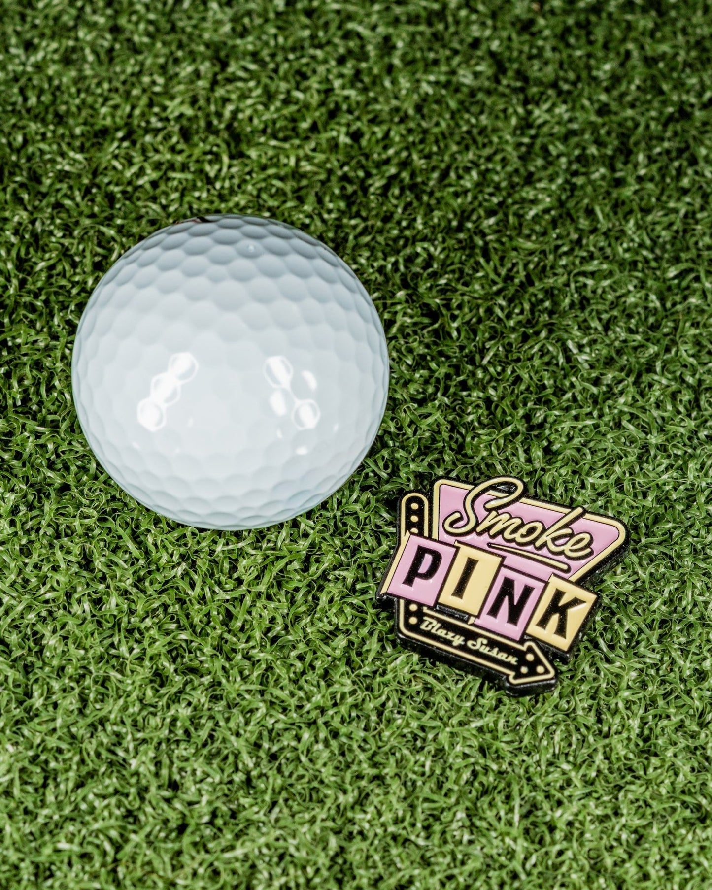 Blazy Susan Smoke Pink - Ball Marker - Club Rehab