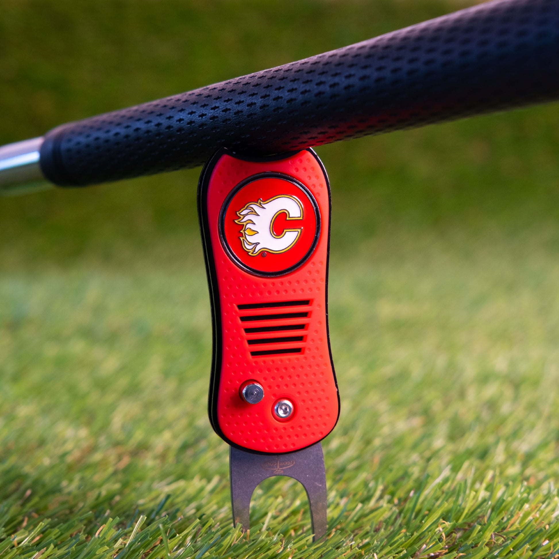 Calgary Flames Switchblade Divot Tool - Image 4 - Club Rehab