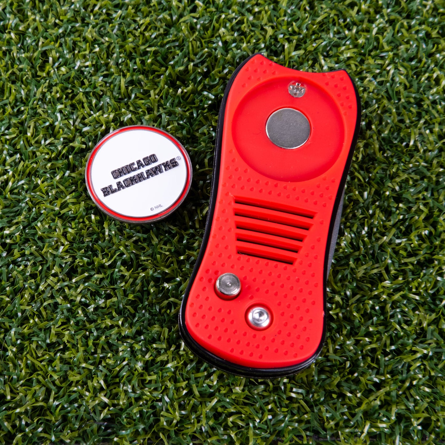 Chicago Blackhawks Switchblade Divot Tool - Image 3 - Club Rehab