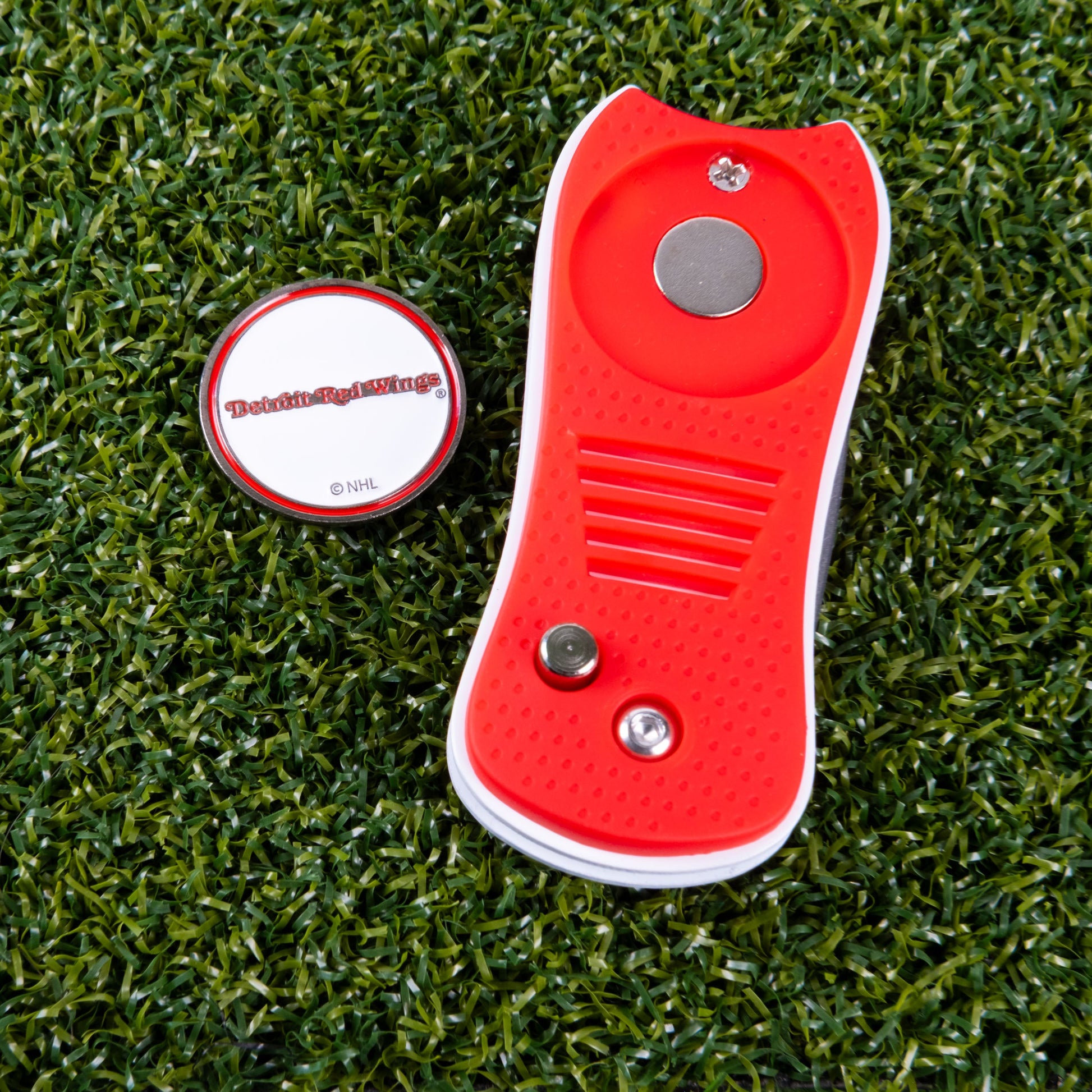 Detroit Red Wings Switchblade Divot Tool - Image 3 - Club Rehab