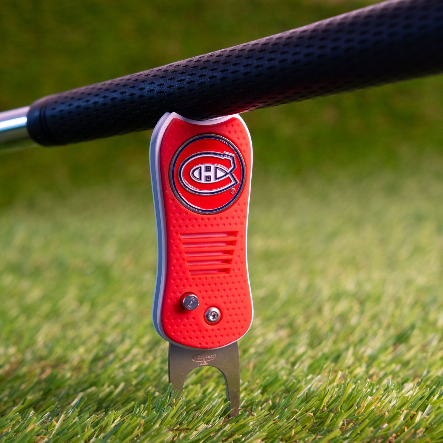 Montreal Canadiens Switchblade Divot Tool - Image 4 - Club Rehab