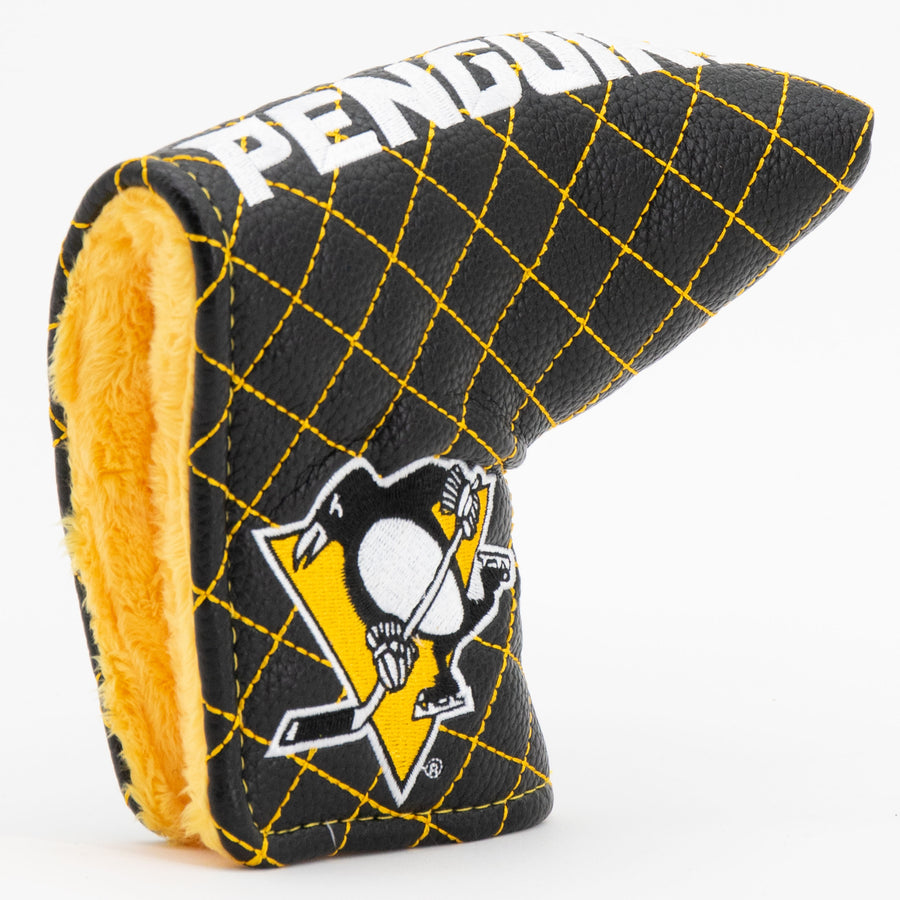 Pittsburgh Penguins solid quilted blade putter cover: original opening and lining detail