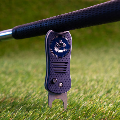 Vancouver Canucks Switchblade Divot Tool - Image 4 - Club Rehab