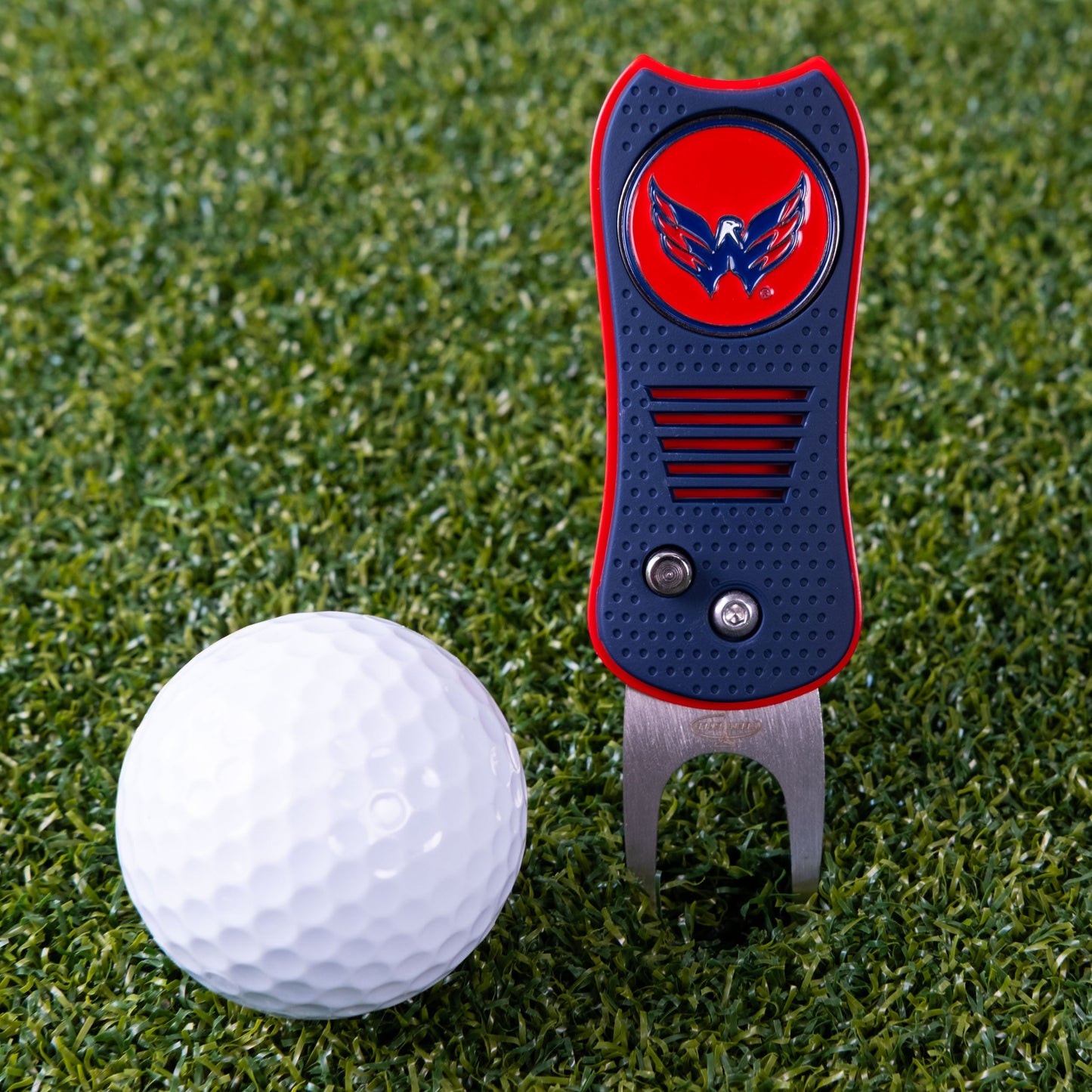 Washington Capitals Switchblade Divot Tool - Image 2 - Club Rehab
