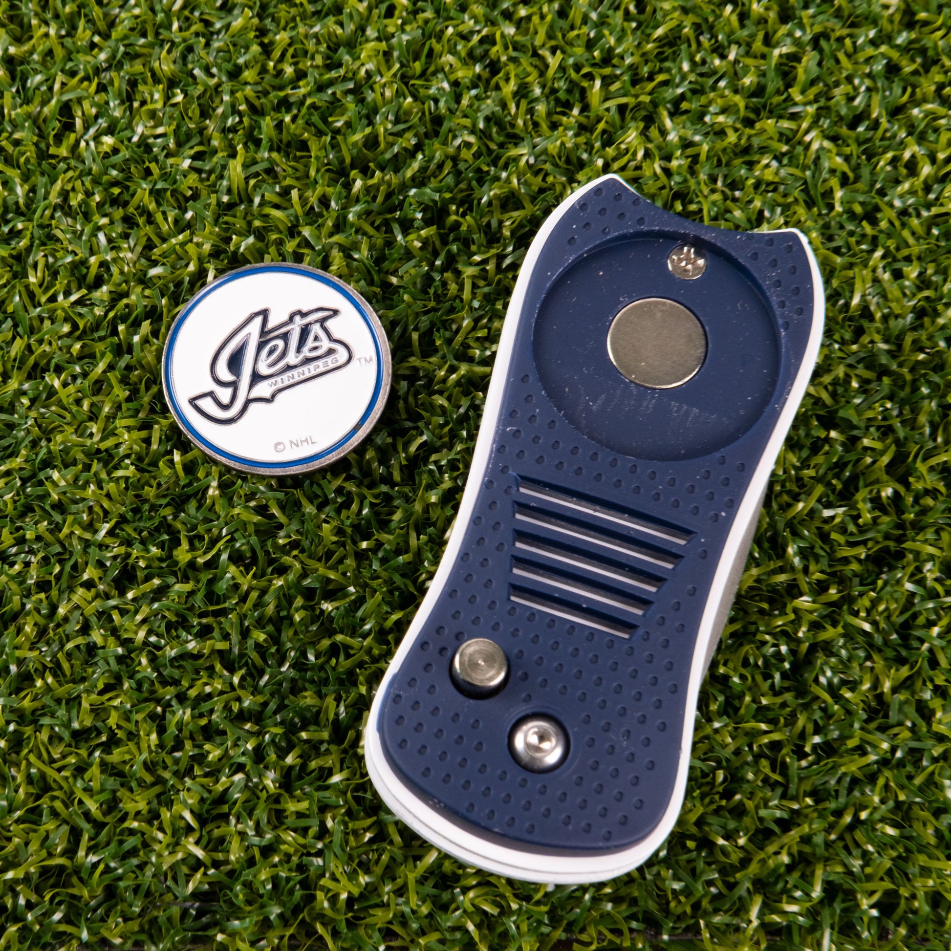 Winnipeg Jets Switchblade Divot Tool - Image 3 - Club Rehab