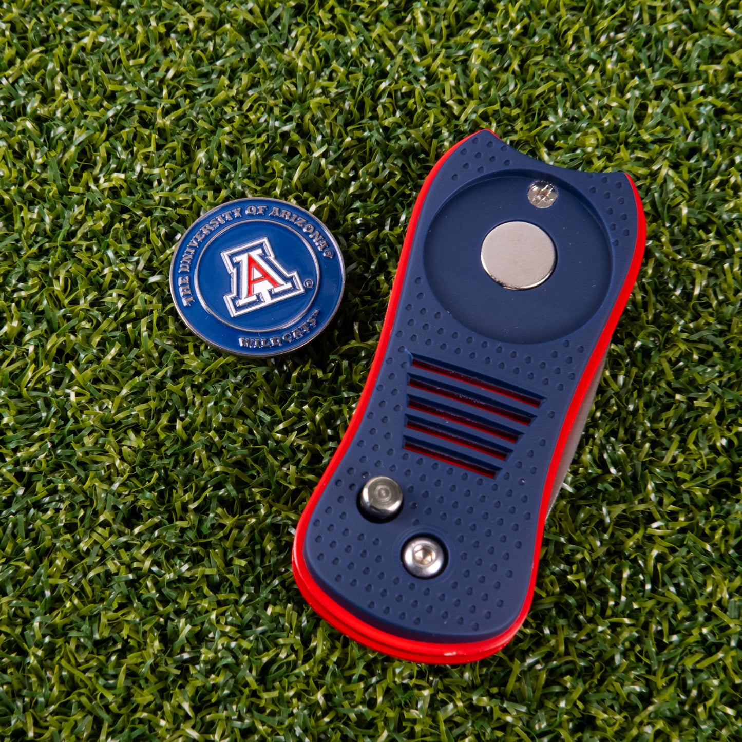 Arizona Wildcats Switchblade Divot Tool - Image 3 - Club Rehab