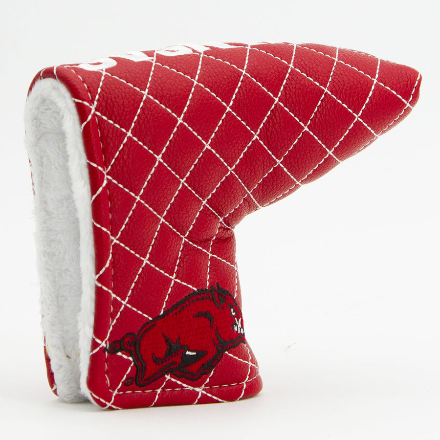 Arkansas Razorbacks solid quilted blade putter cover: original opening and lining detail