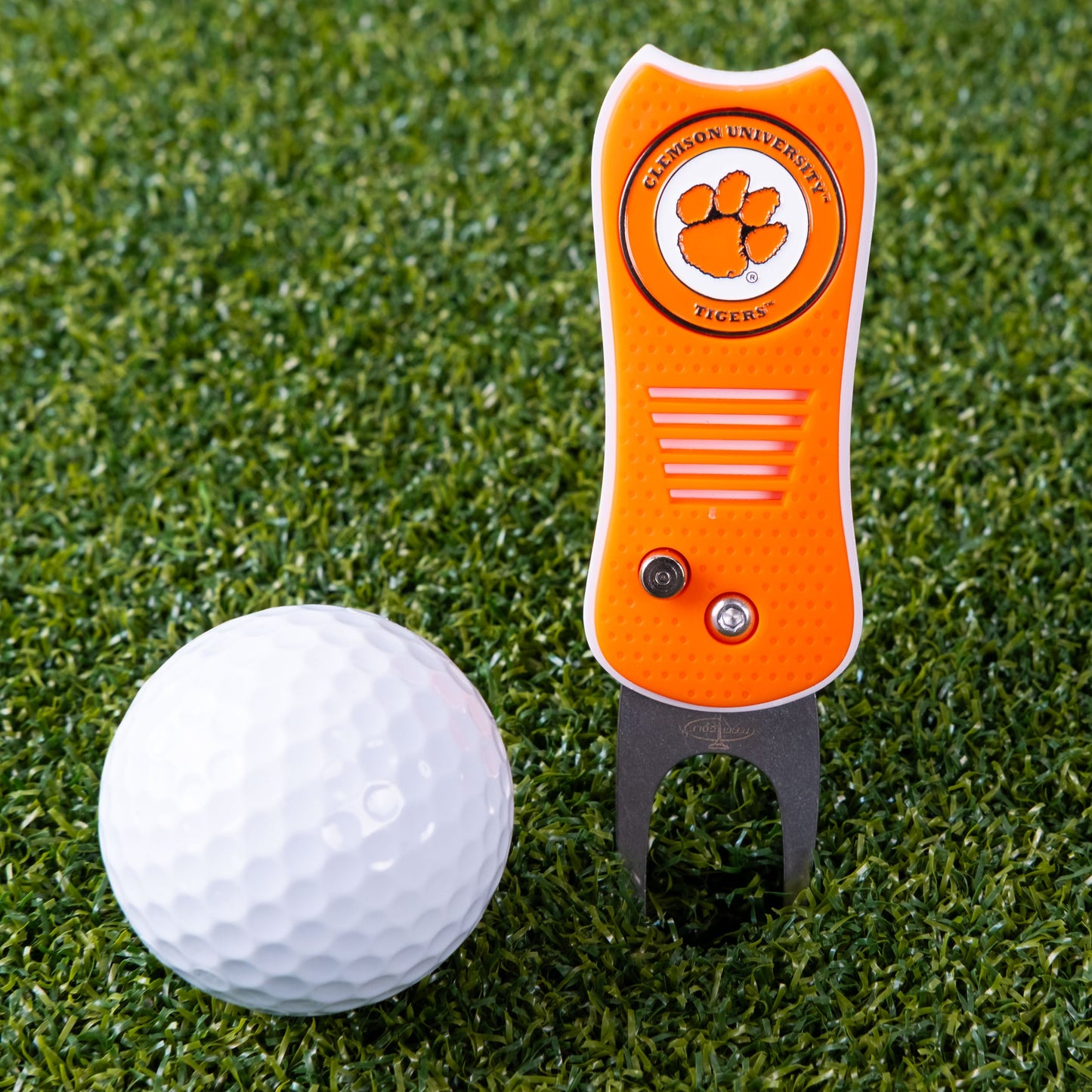 Clemson Tigers Switchblade Divot Tool - Image 2 - Club Rehab