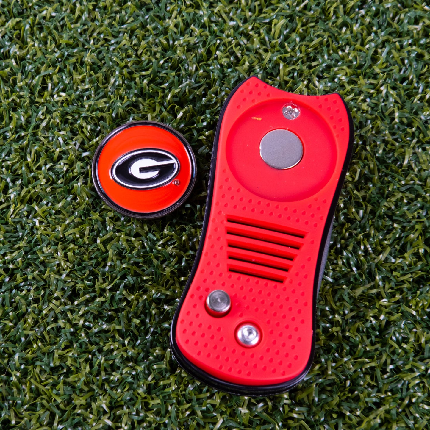 Georgia Bulldogs Switchblade Divot Tool - Image 3 - Club Rehab