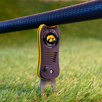 Iowa Hawkeyes Switchblade Divot Tool - Image 4 - Club Rehab