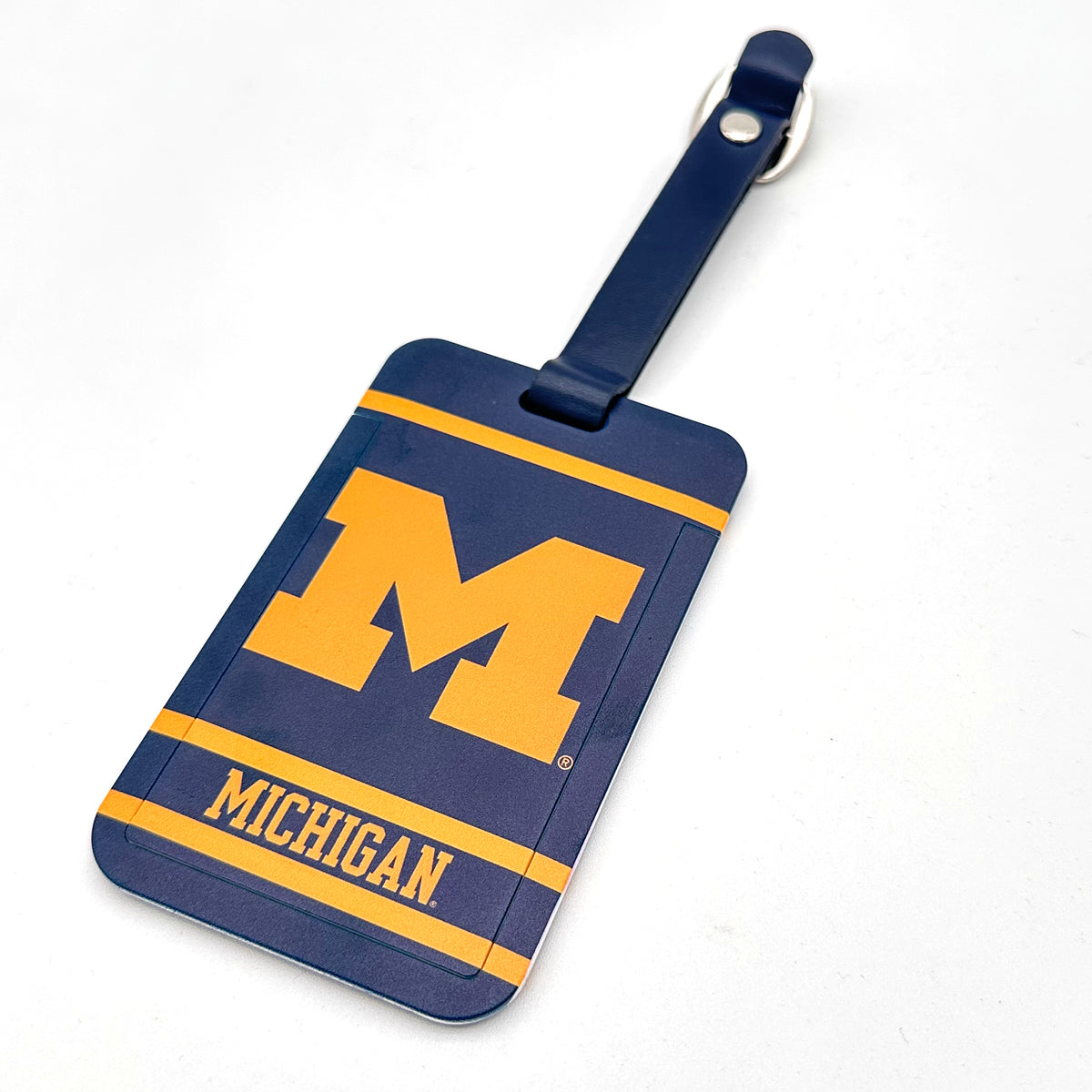 Michigan Wolverines plastic golf bag tag by Team Golf, product photo 1
