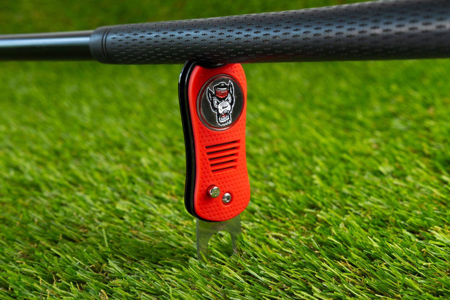 NC State Wolfpack Switchblade Divot Tool - Image 4 - Club Rehab