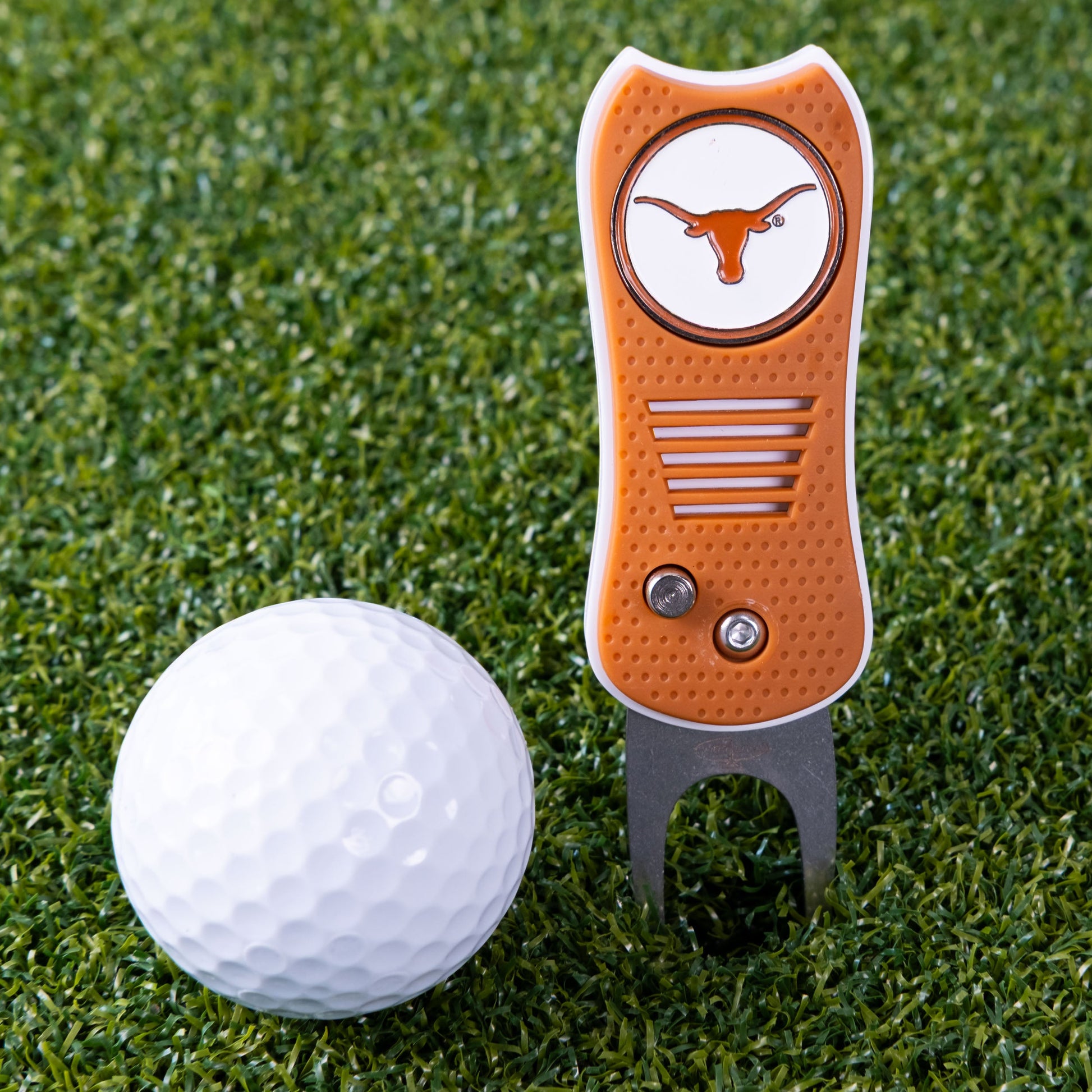 Texas Longhorns Switchblade Divot Tool - Image 2 - Club Rehab