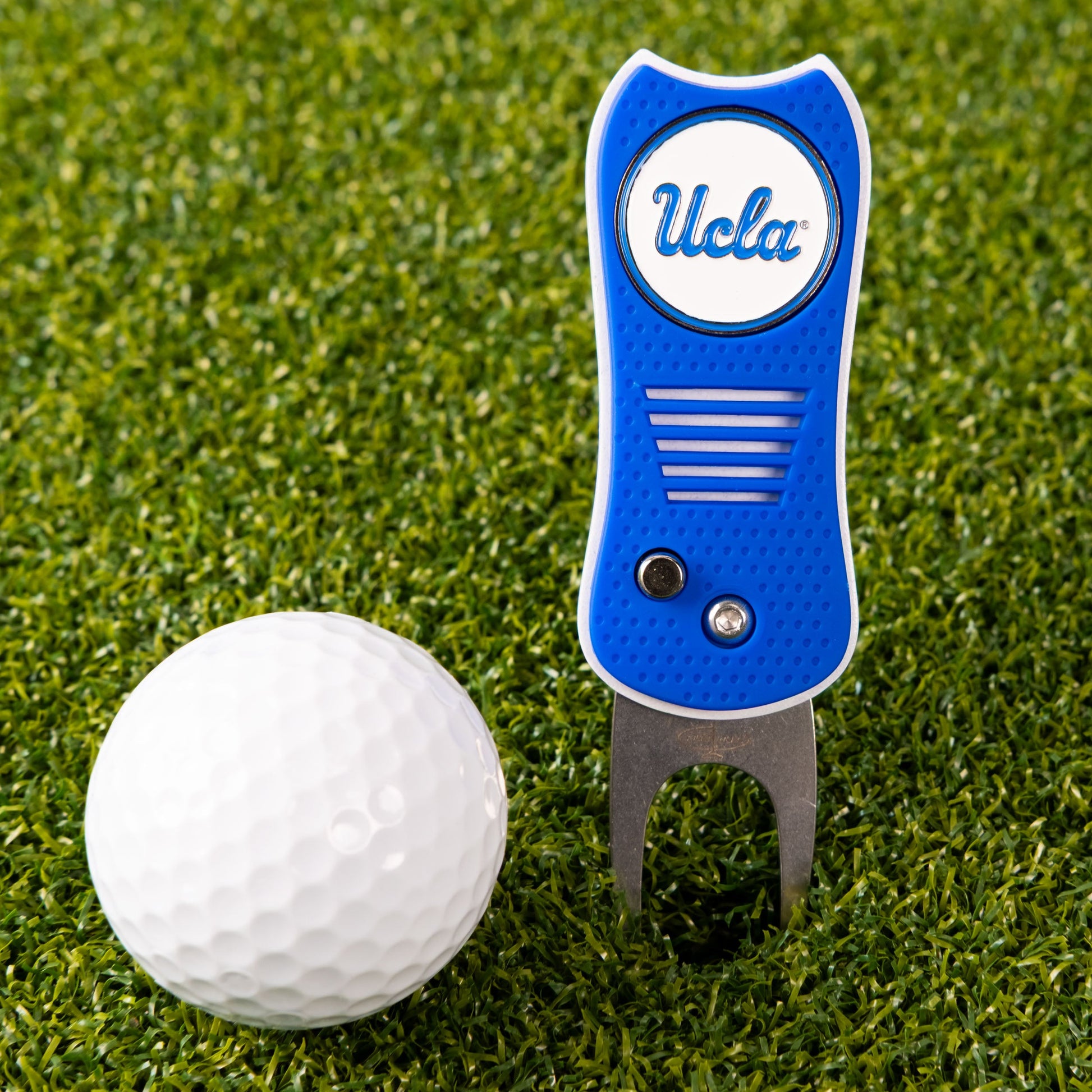 UCLA Bruins Switchblade Divot Tool - Image 2 - Club Rehab