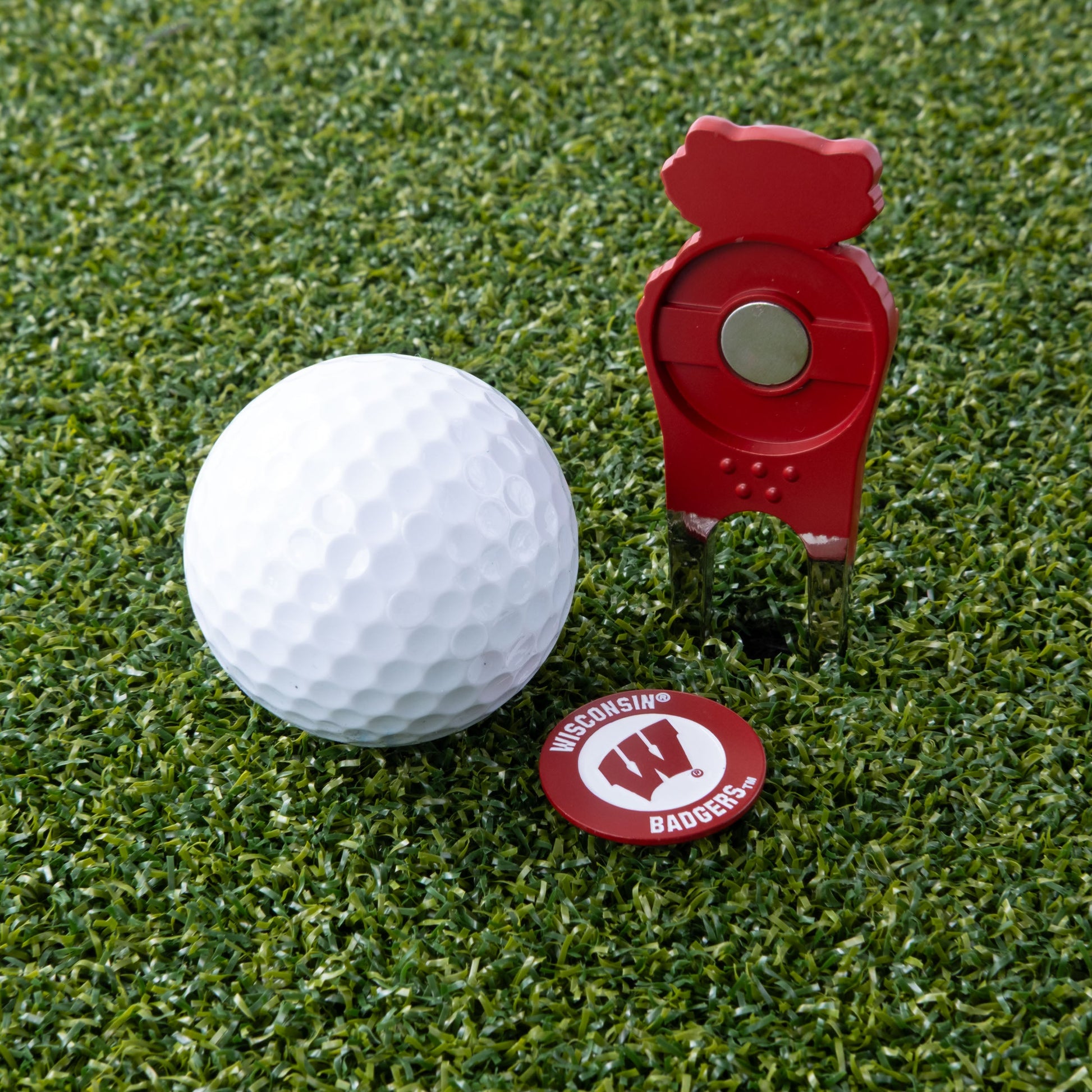 Wisconsin Badgers Custom Shaped Divot Tool - Image 6 - Club Rehab