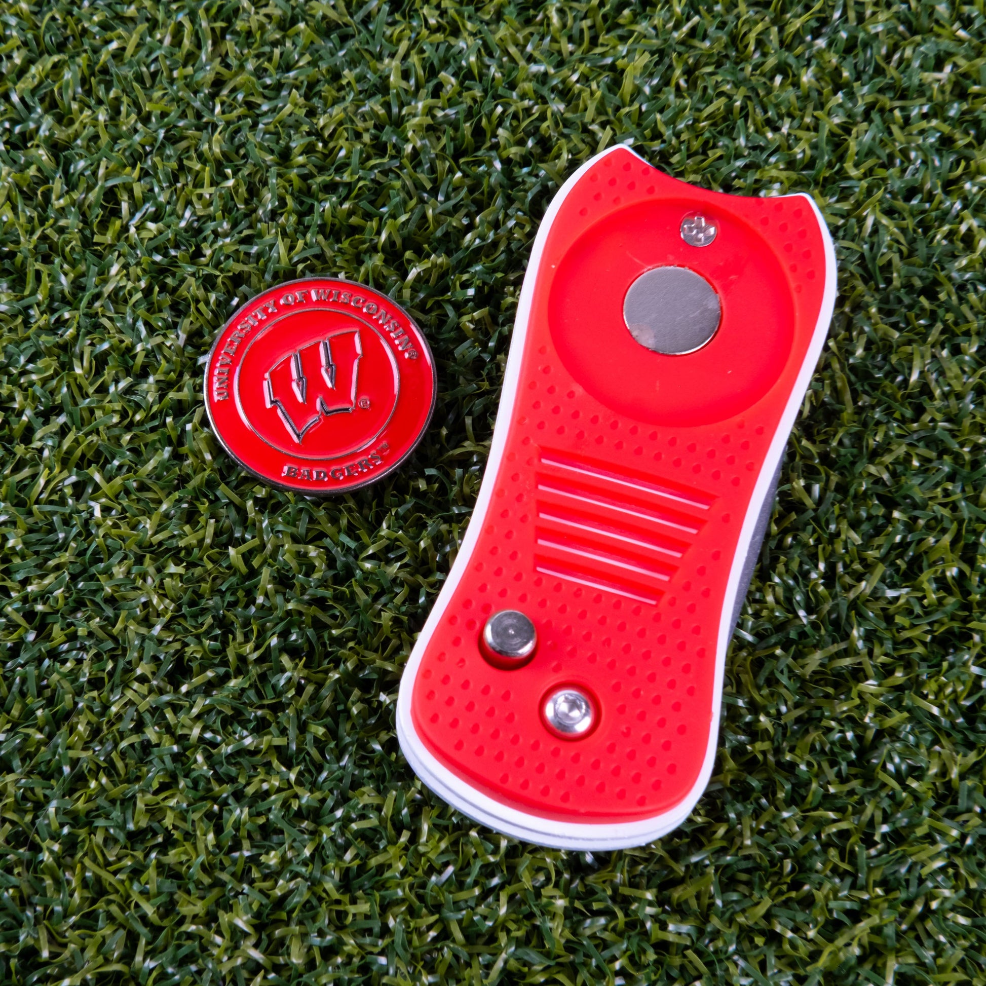 Wisconsin Badgers Switchblade Divot Tool - Image 3 - Club Rehab