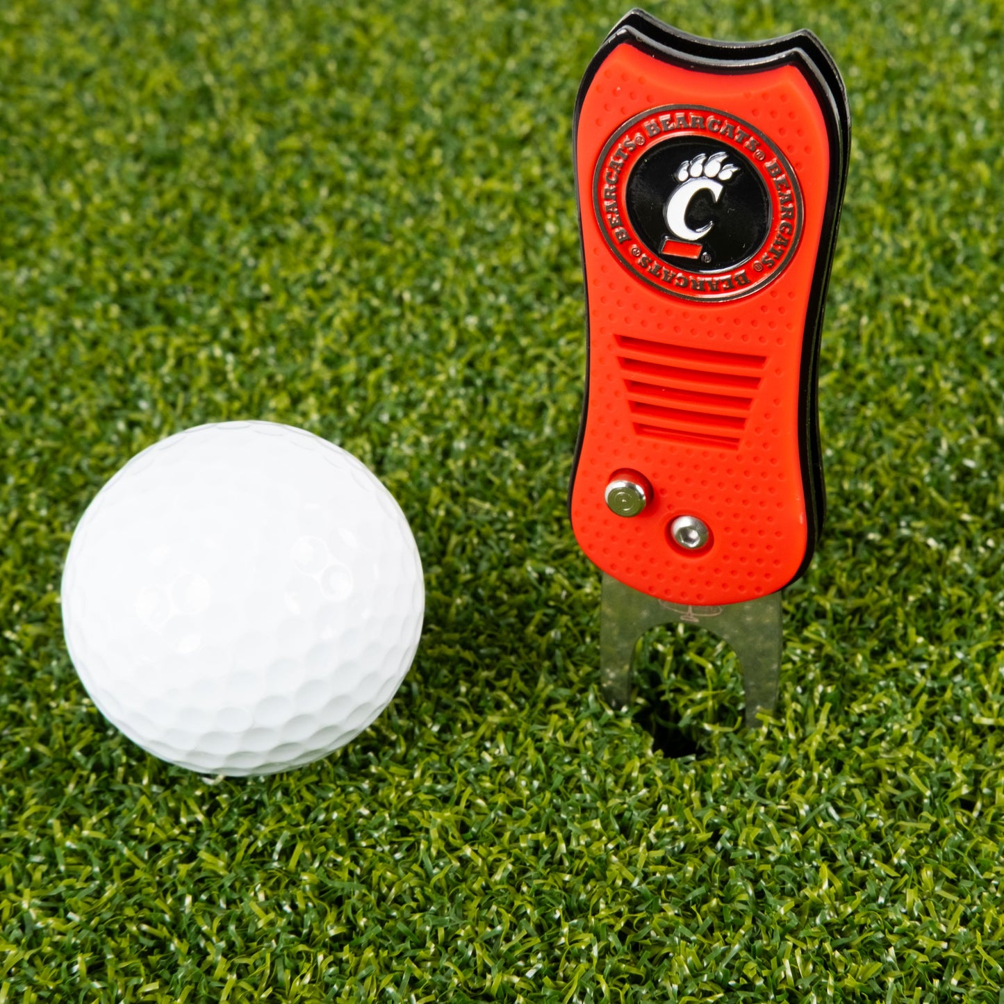 Cincinnati Bearcats Switchblade Divot Tool - Image 2 - Club Rehab