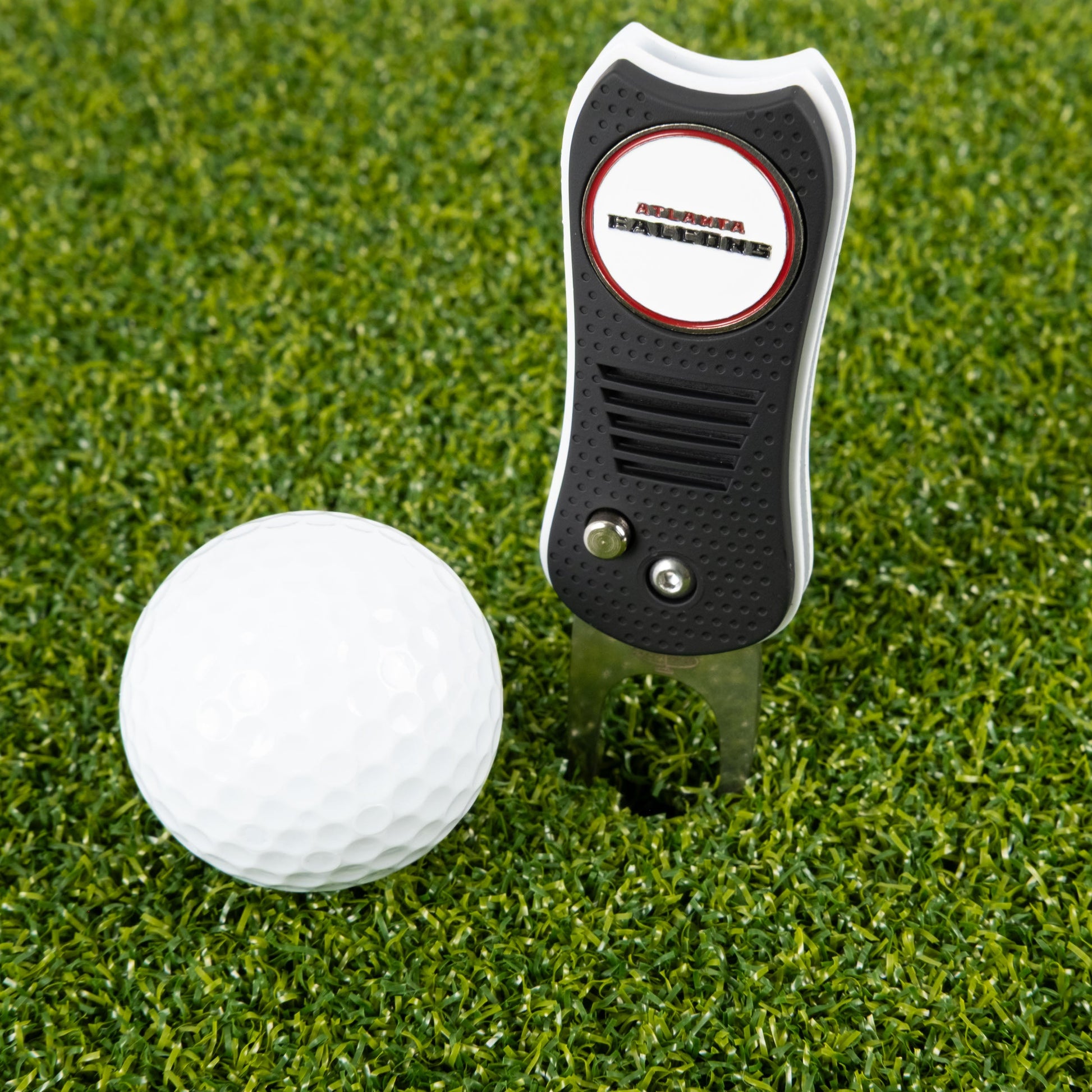 Atlanta Falcons Switchblade Divot Tool - Image 2 - Club Rehab