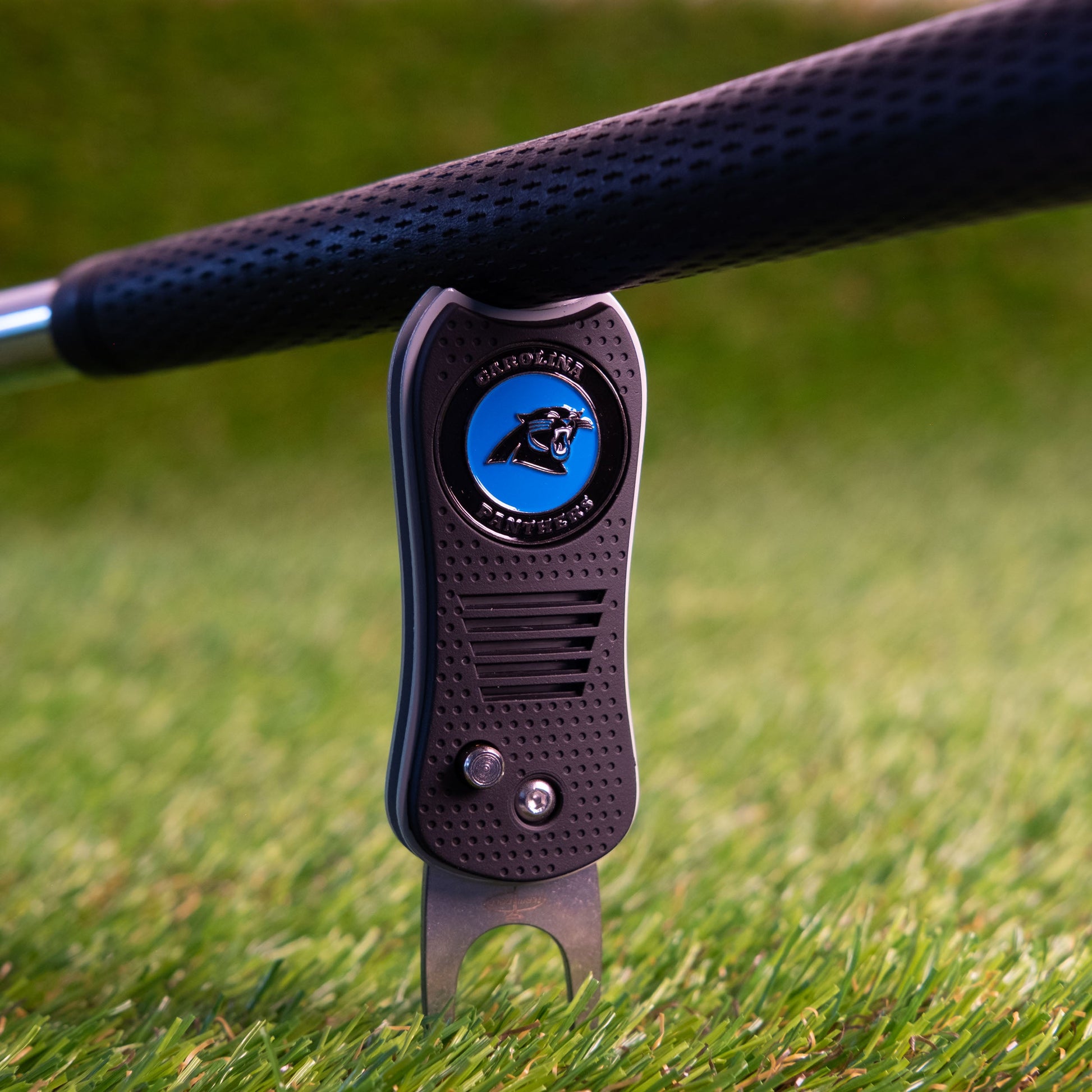 Carolina Panthers Switchblade Divot Tool - Image 4 - Club Rehab