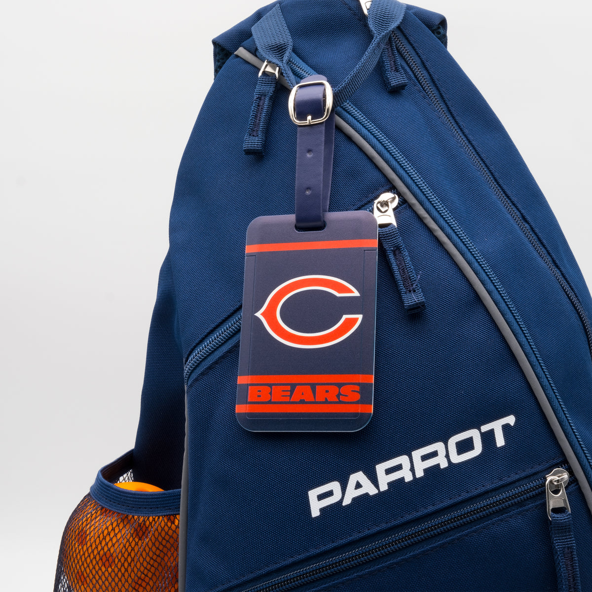 Chicago Bears plastic golf bag tag by Team Golf, product photo 3
