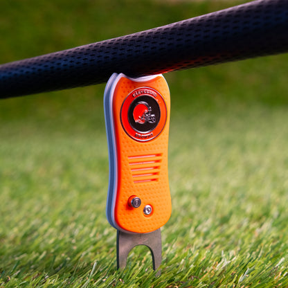 Cleveland Browns Switchblade Divot Tool - Image 4 - Club Rehab