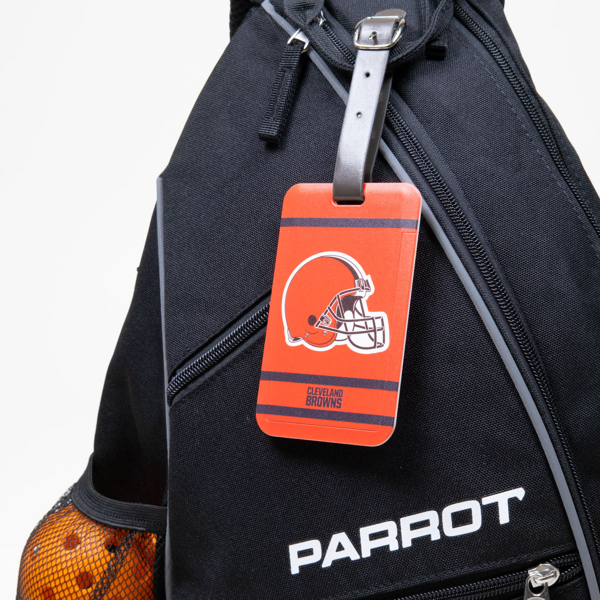 Cleveland Browns plastic golf bag tag by Team Golf, product photo 3