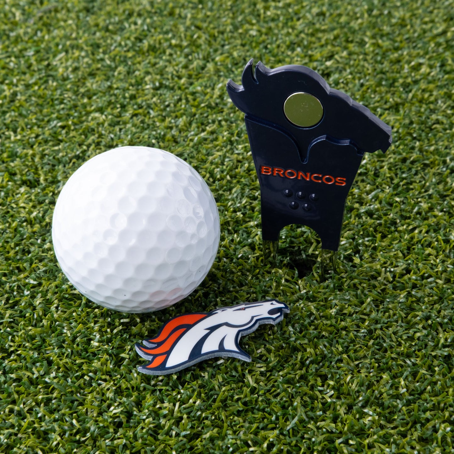 Denver Broncos Custom Shaped Divot Tool - Image 5 - Club Rehab