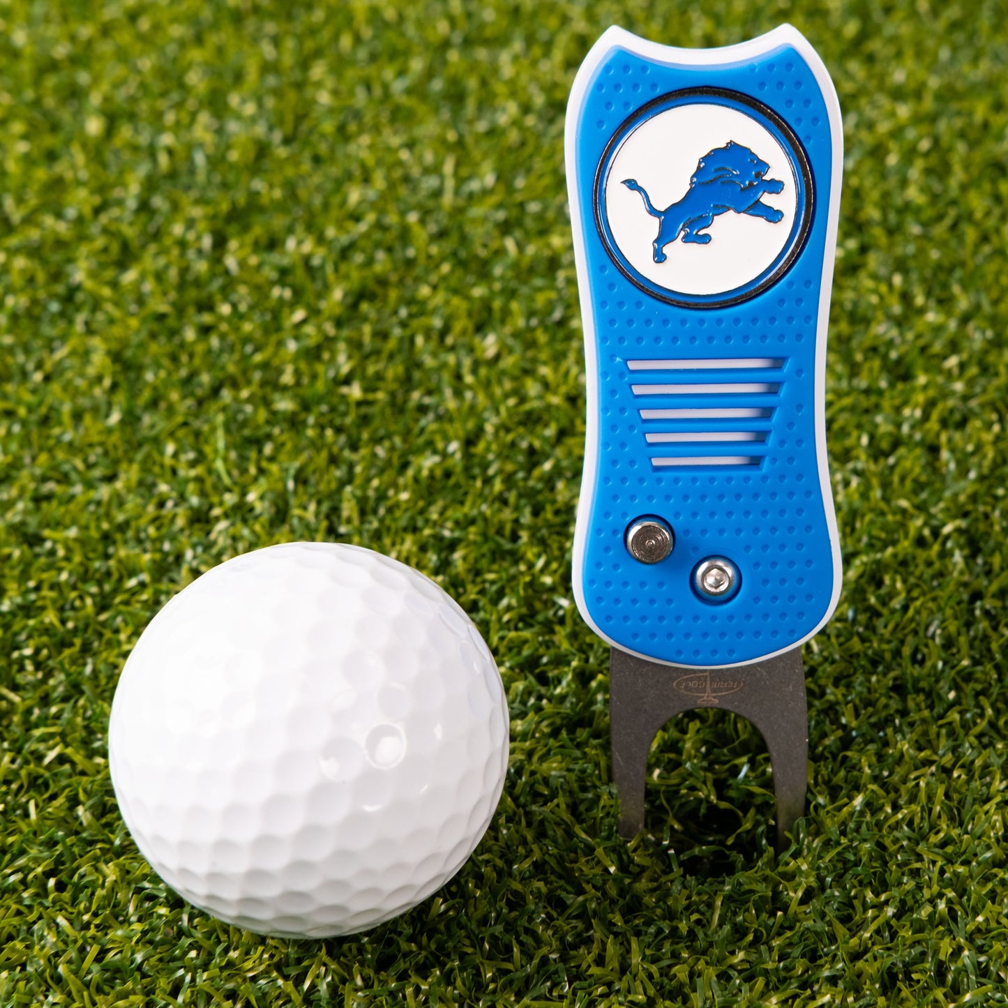 Detroit Lions Switchblade Divot Tool - Image 2 - Club Rehab