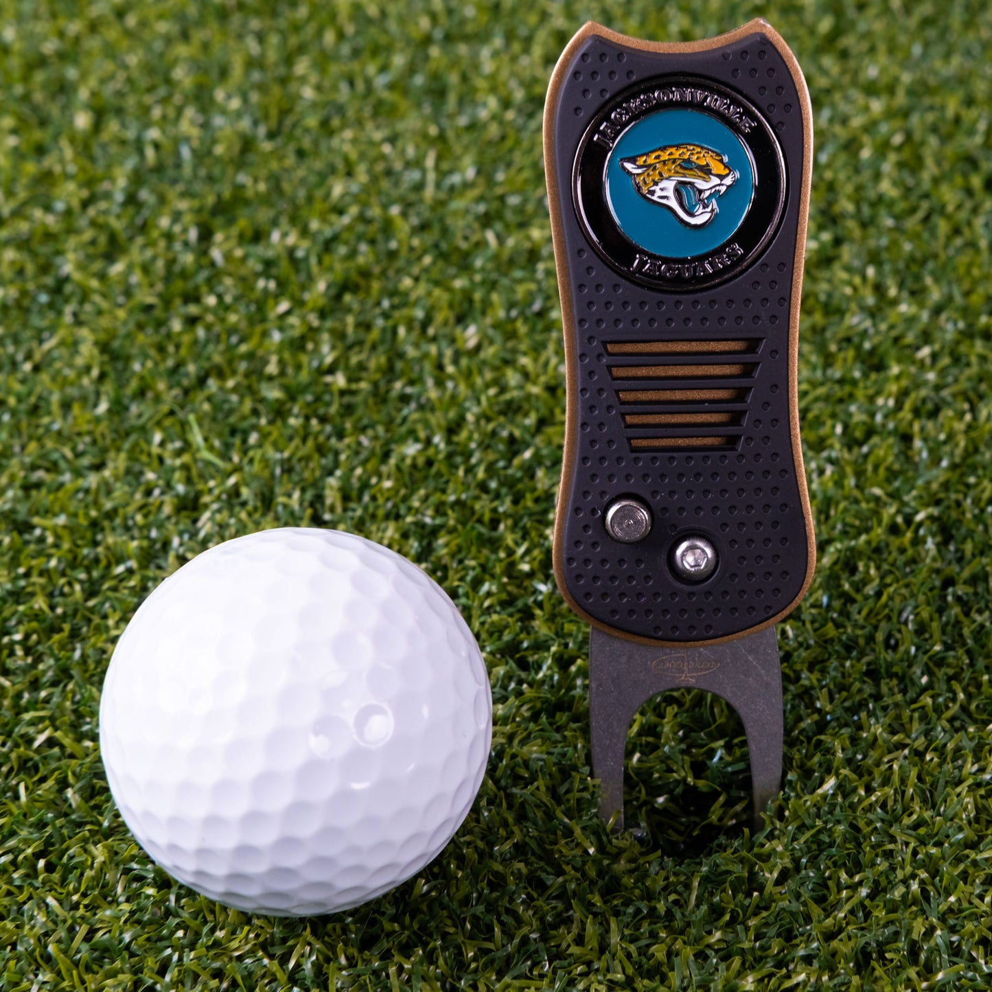 Jacksonville Jaguars Switchblade Divot Tool - Image 2 - Club Rehab