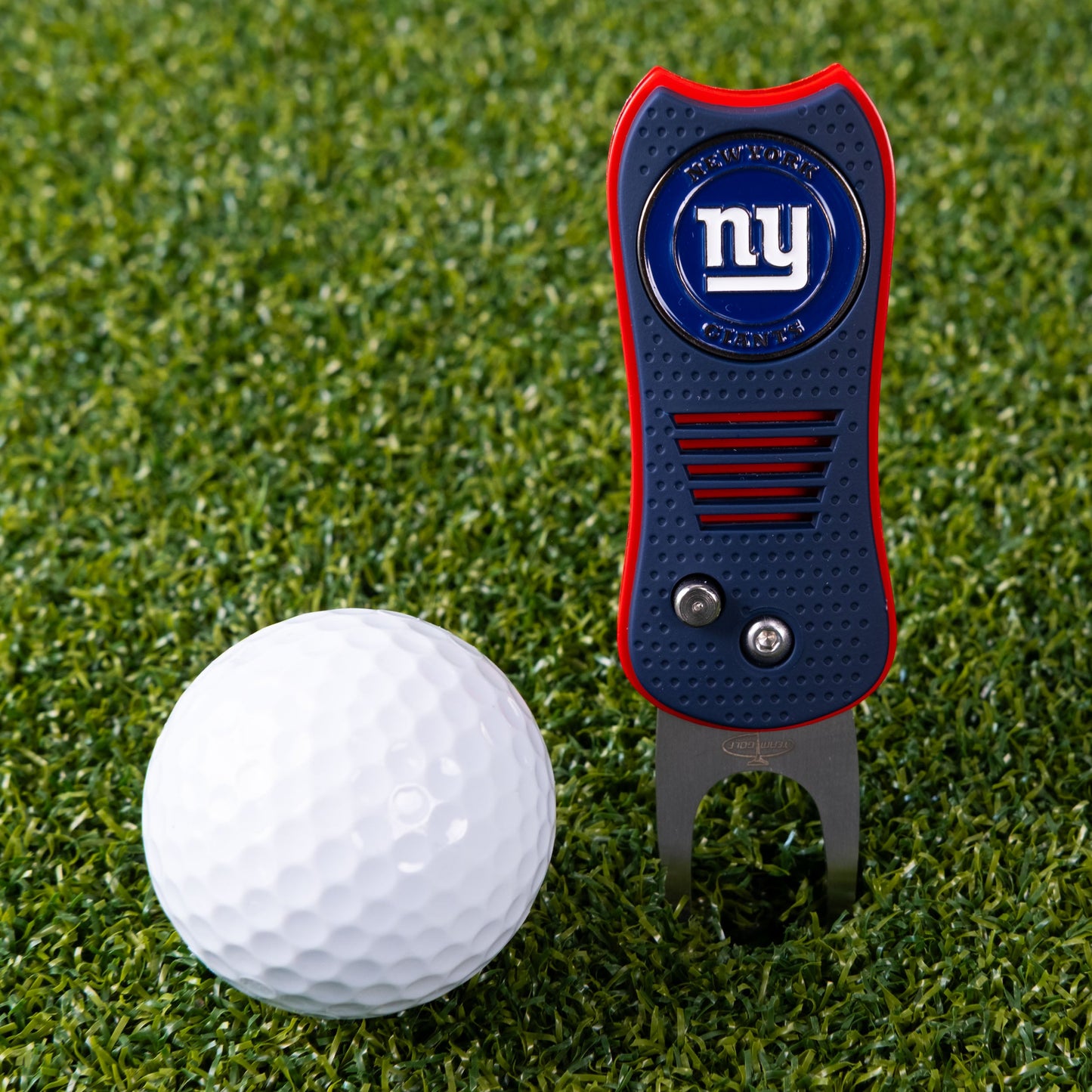 New York Giants Switchblade Divot Tool - Image 2 - Club Rehab
