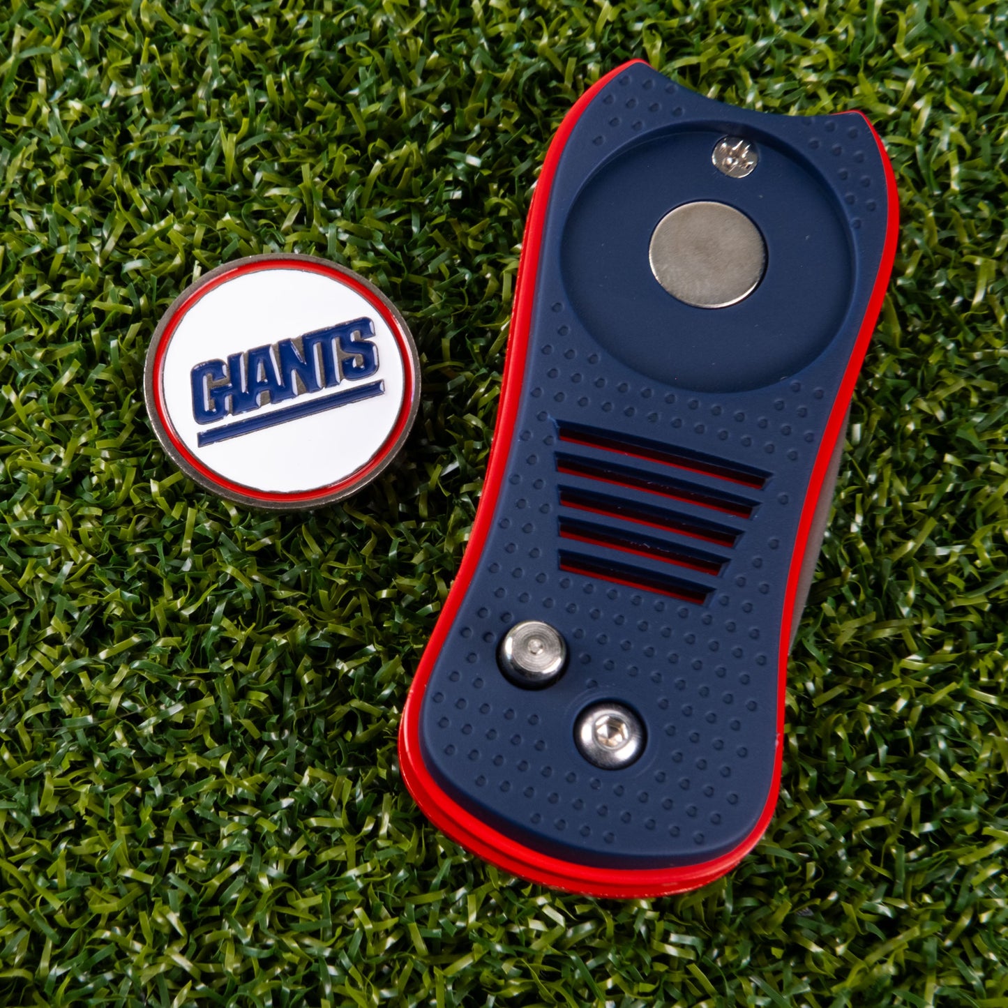 New York Giants Switchblade Divot Tool - Image 3 - Club Rehab
