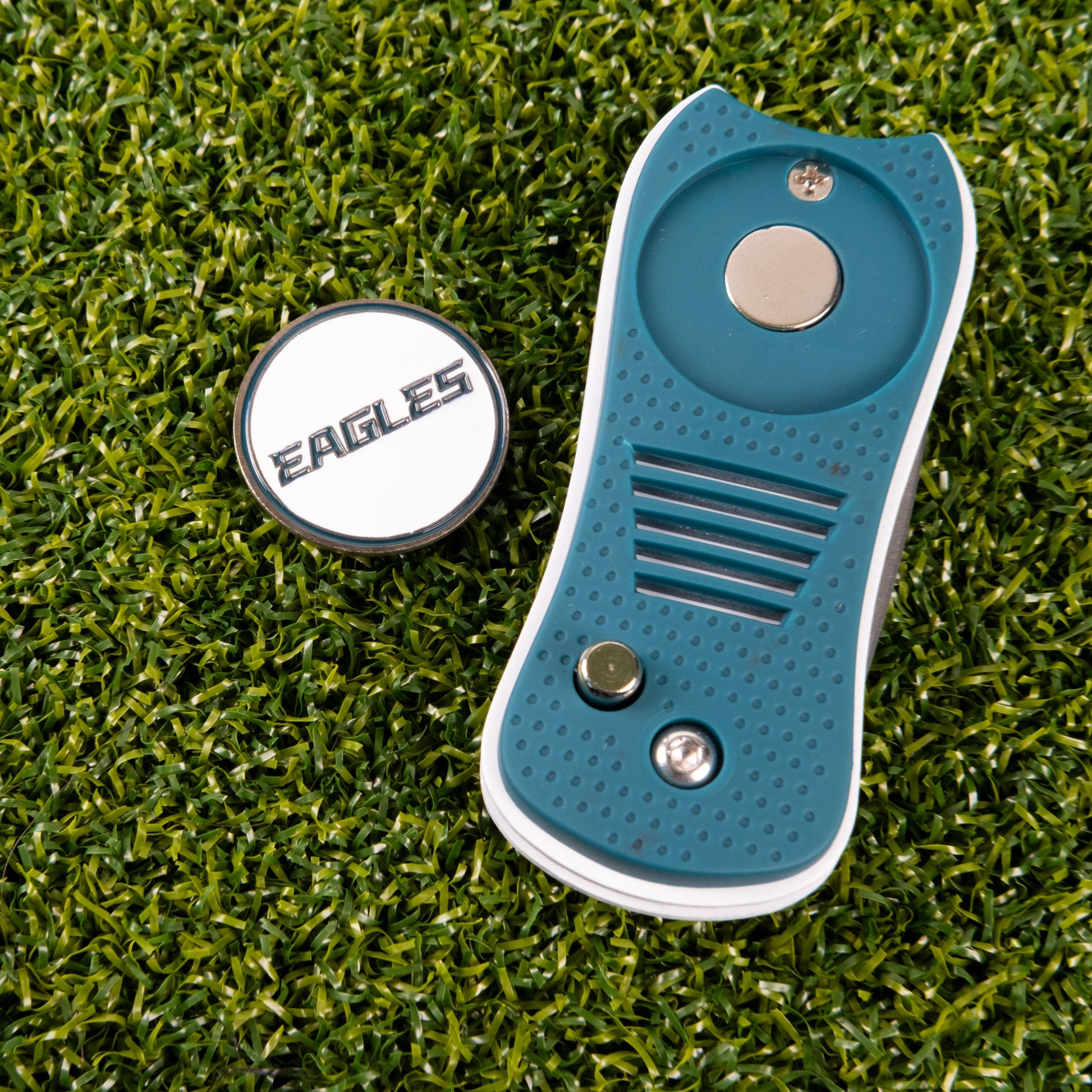 Philadelphia Eagles Switchblade Divot Tool - Image 3 - Club Rehab