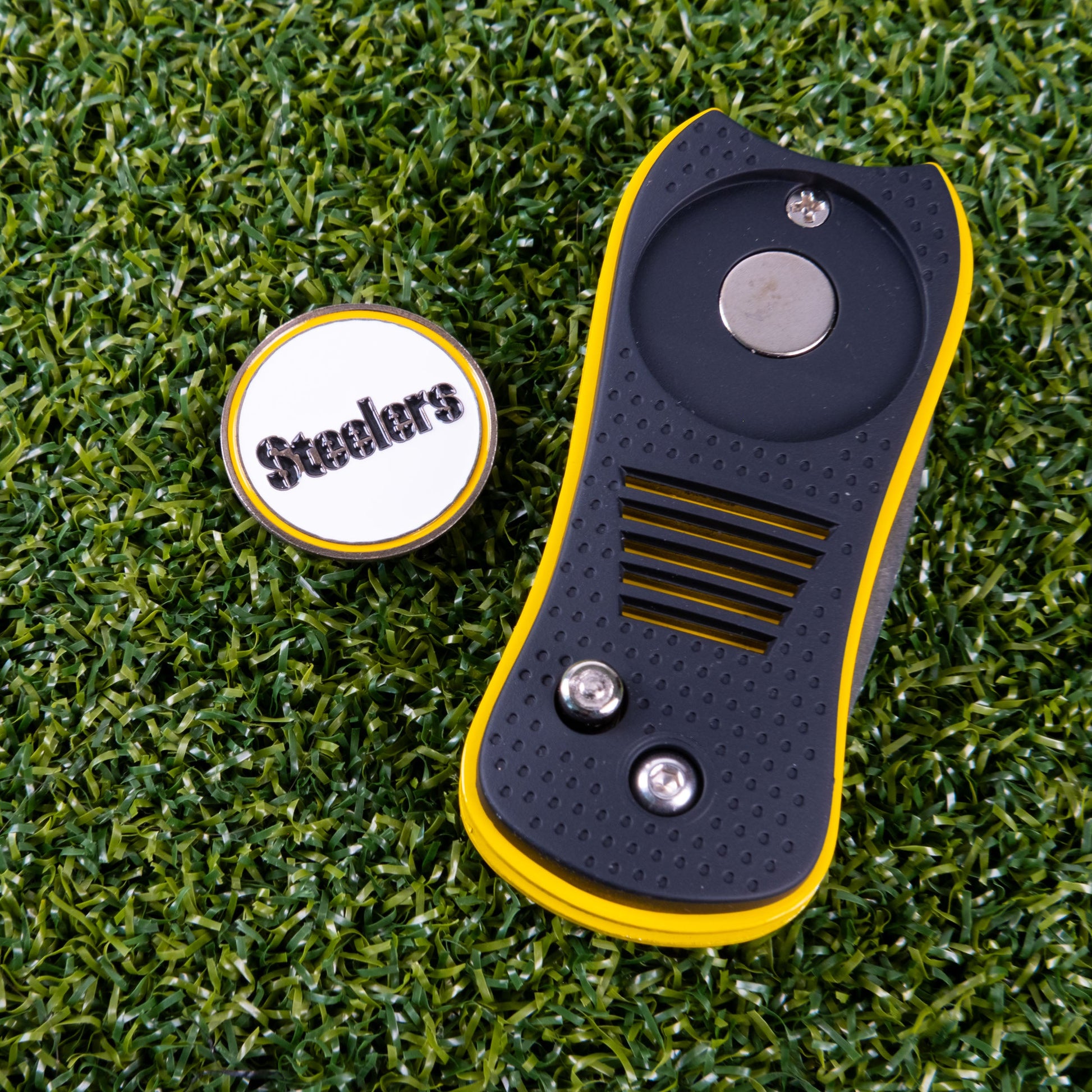 Pittsburgh Steelers Switchblade Divot Tool - Image 3 - Club Rehab