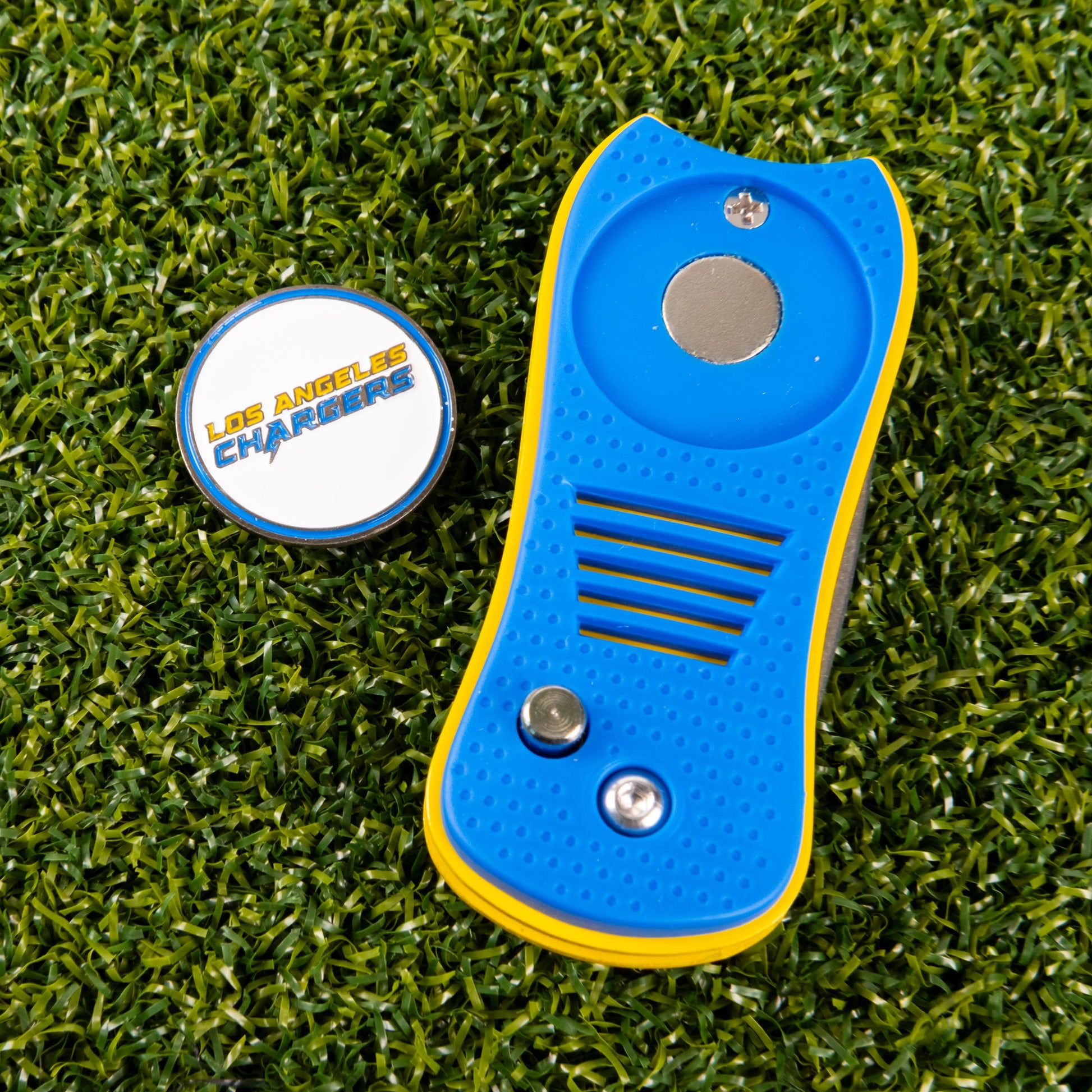 Los Angeles Chargers Switchblade Divot Tool - Image 3 - Club Rehab