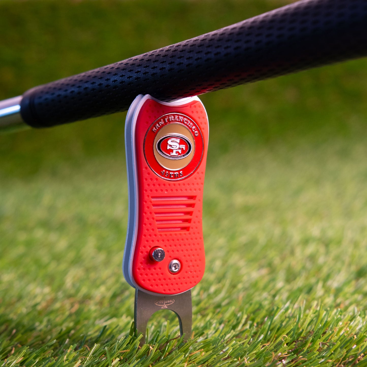 San Francisco 49ers Switchblade Divot Tool - Image 4 - Club Rehab