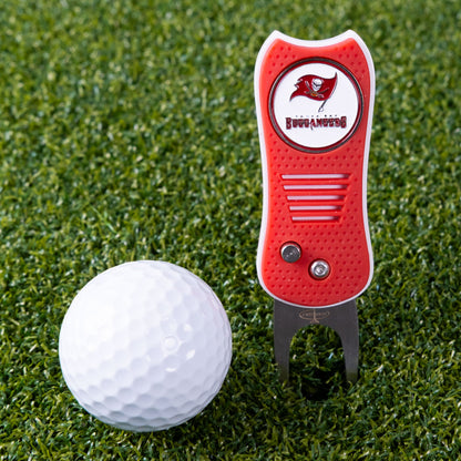 Tampa Bay Buccaneers Switchblade Divot Tool - Image 2 - Club Rehab