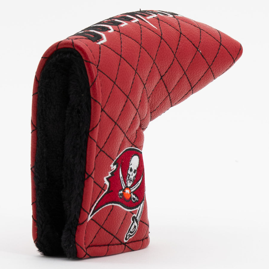 Tampa Bay Buccaneers solid quilted blade putter cover: original opening and lining detail