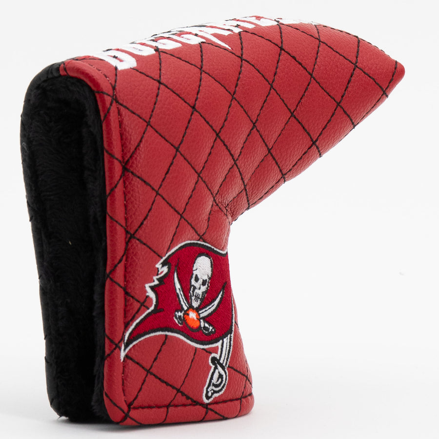 Tampa Bay Buccaneers split quilted blade putter cover: original opening and lining detail