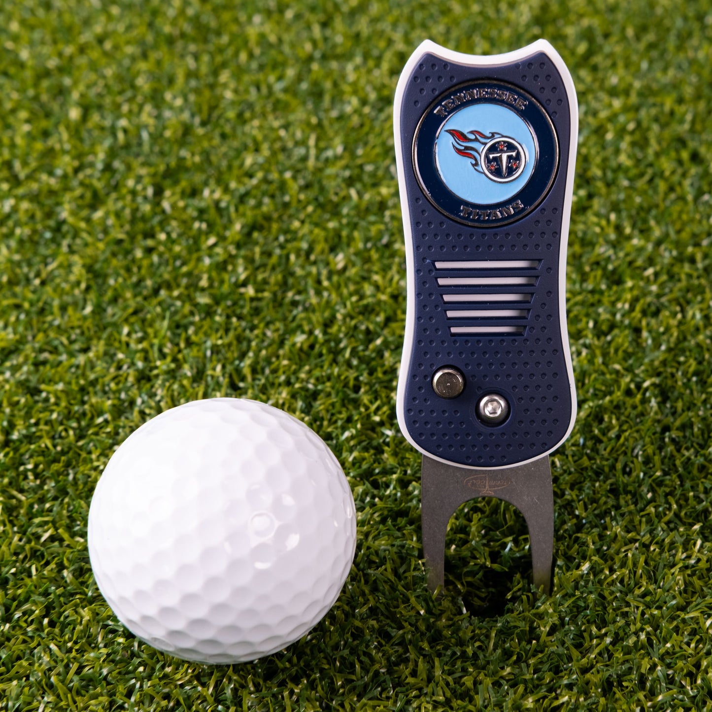 Tennessee Titans Switchblade Divot Tool - Image 2 - Club Rehab