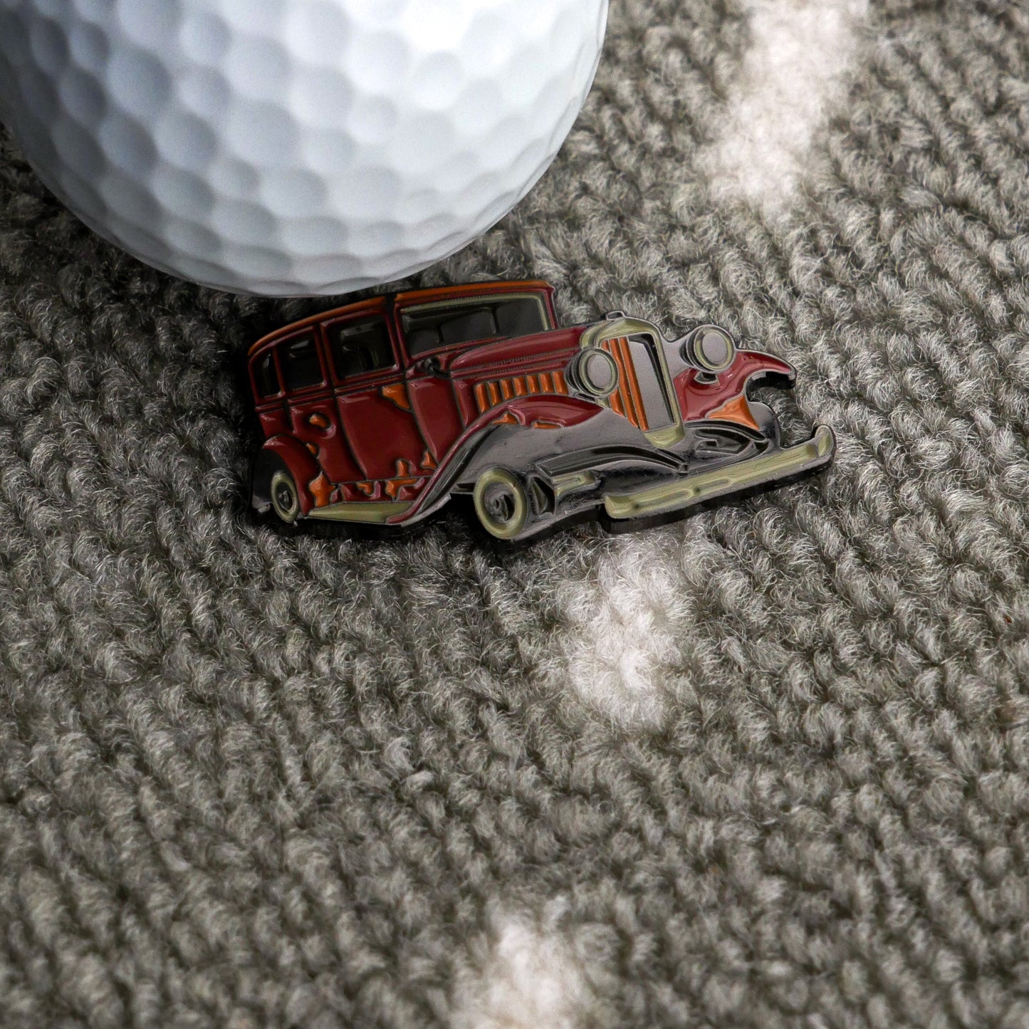 Rusty Sedan Ball Marker