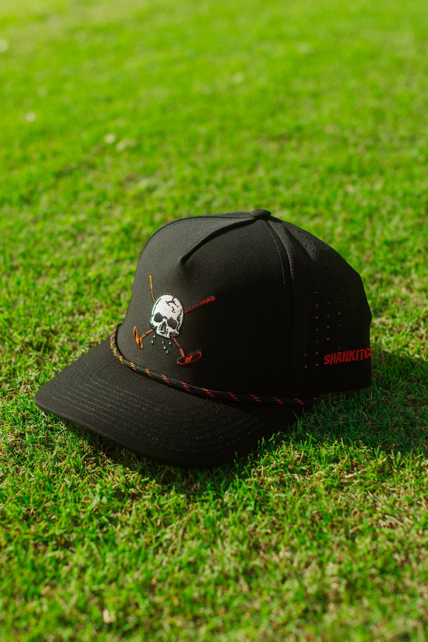 Black Skull and Crossbones 2.0 Golf Hat