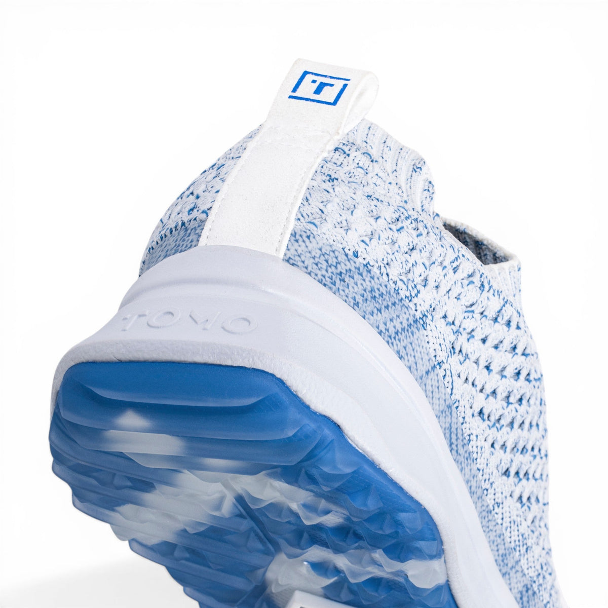 Tomo Bravo men's golf shoes in Sky Blue, heel and outsole detail