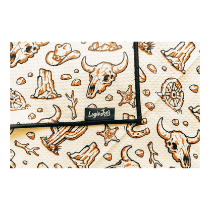 Badlands Magnetic Golf Towel | 24 x 16