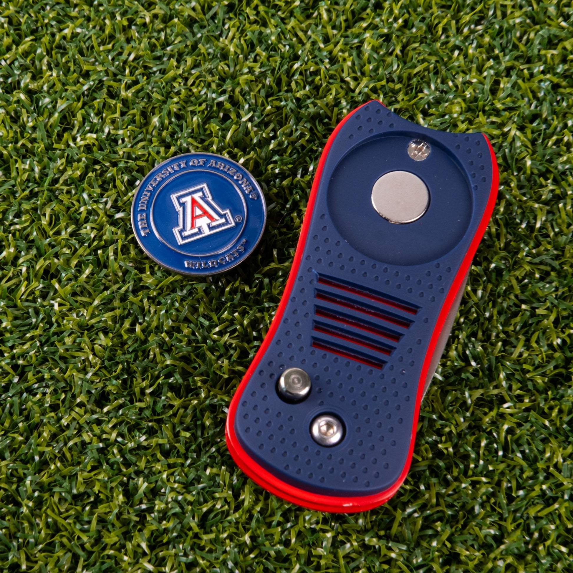 Arizona Wildcats Switchblade Divot Tool - Image 3 - Club Rehab