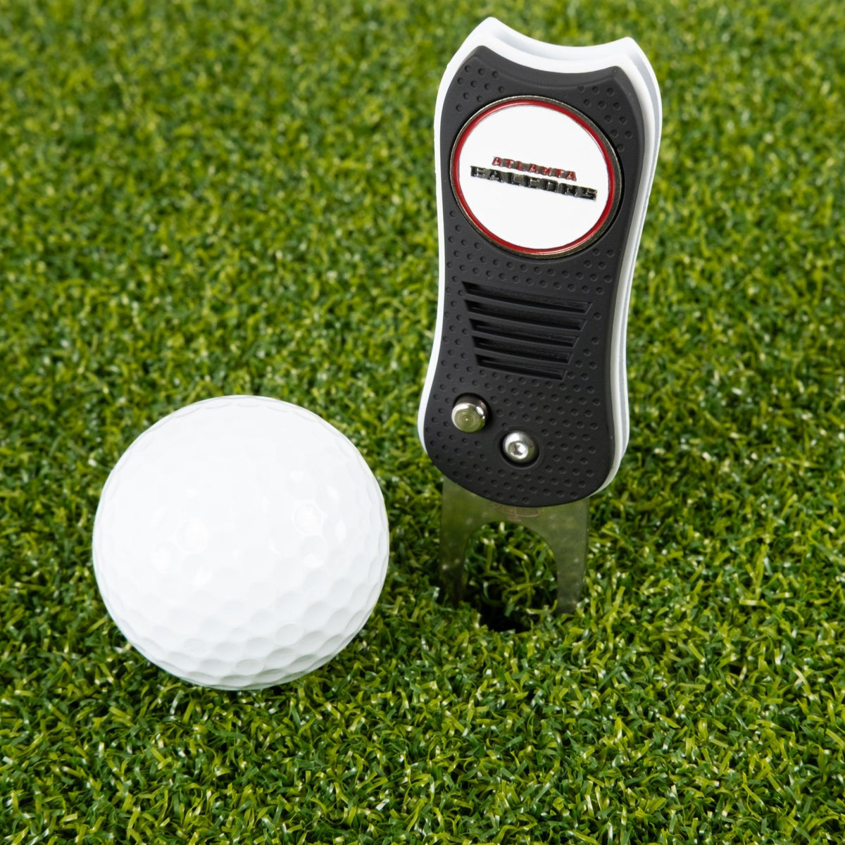 Atlanta Falcons Switchblade Divot Tool - Image 2 - Club Rehab